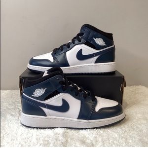 Jordan 1mid Armory navy